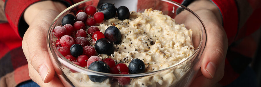 Oatmeal: One of the Best Bedtime Snacks for Sleep