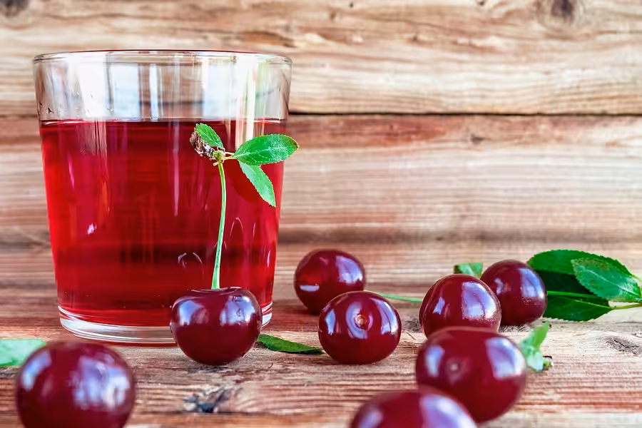 glass of tart cherry juice